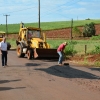 Secretaria de Obras realiza reparos no acesso à Vila Santa Catarina