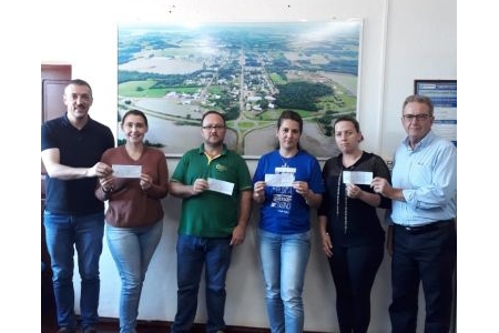 Administração Municipal libera R$ 40 mil para mais quatro empresas do município Administração Municipal libera R$ 40 mil para mais quatro empresas do município